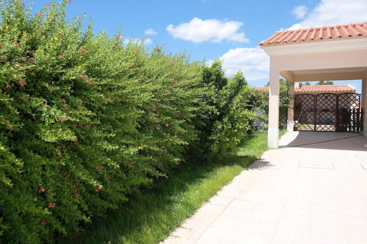 Spacious House In Aldeia Dos Pinheiros With Pool Azeitao Luaran gambar